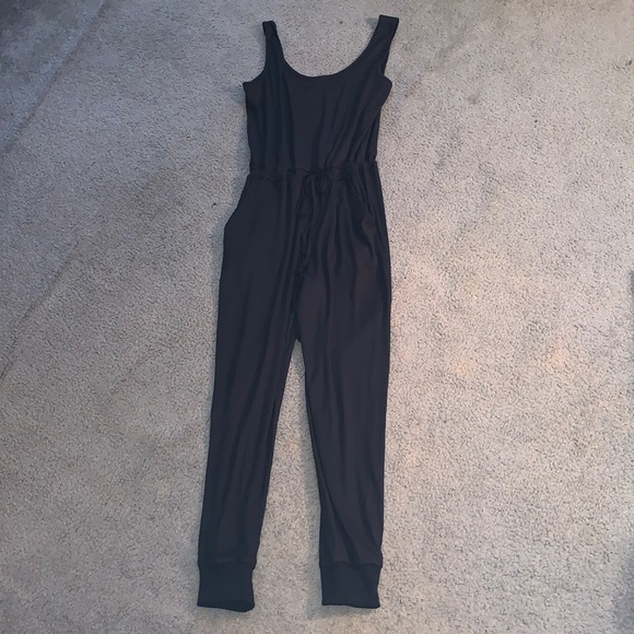 SHEIN Pants - 💣 NWOT ROMPER 💣
